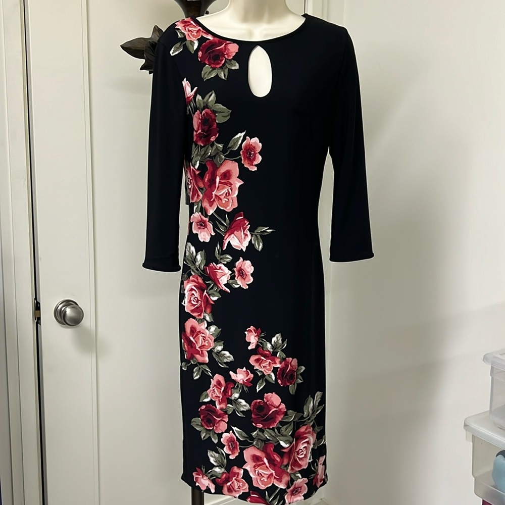 New Beautiful WHBM reversible floral dress